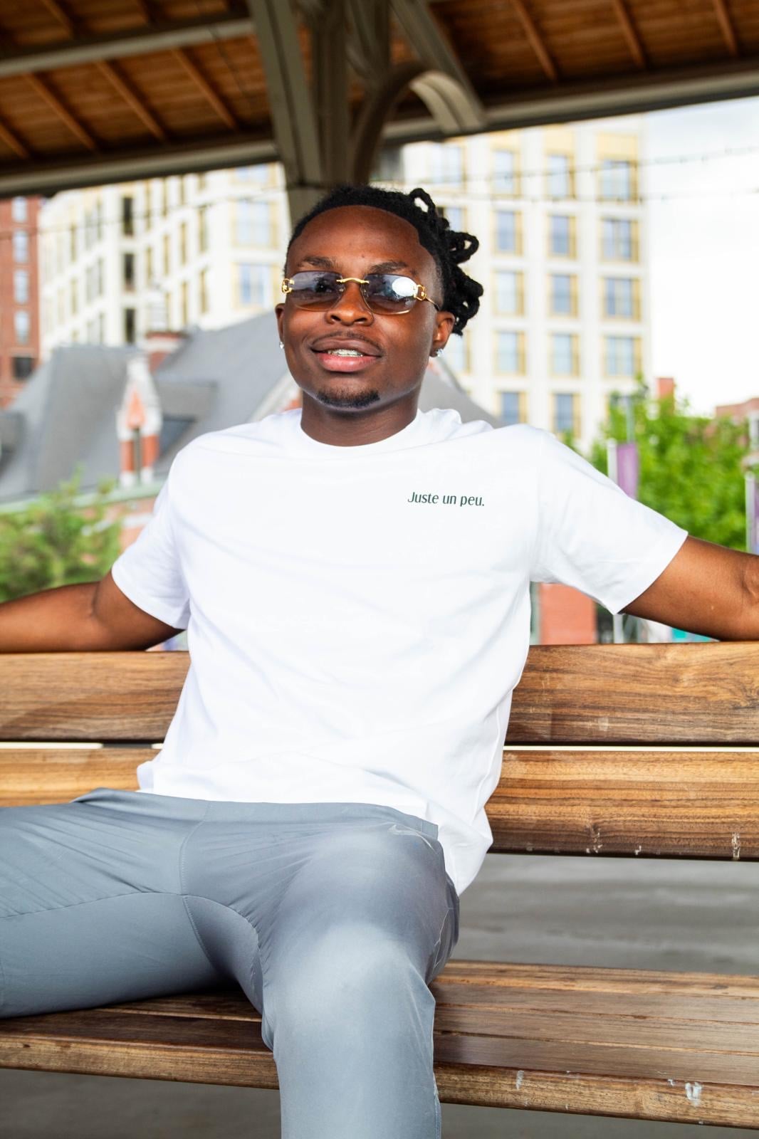 The original White - Vue 2