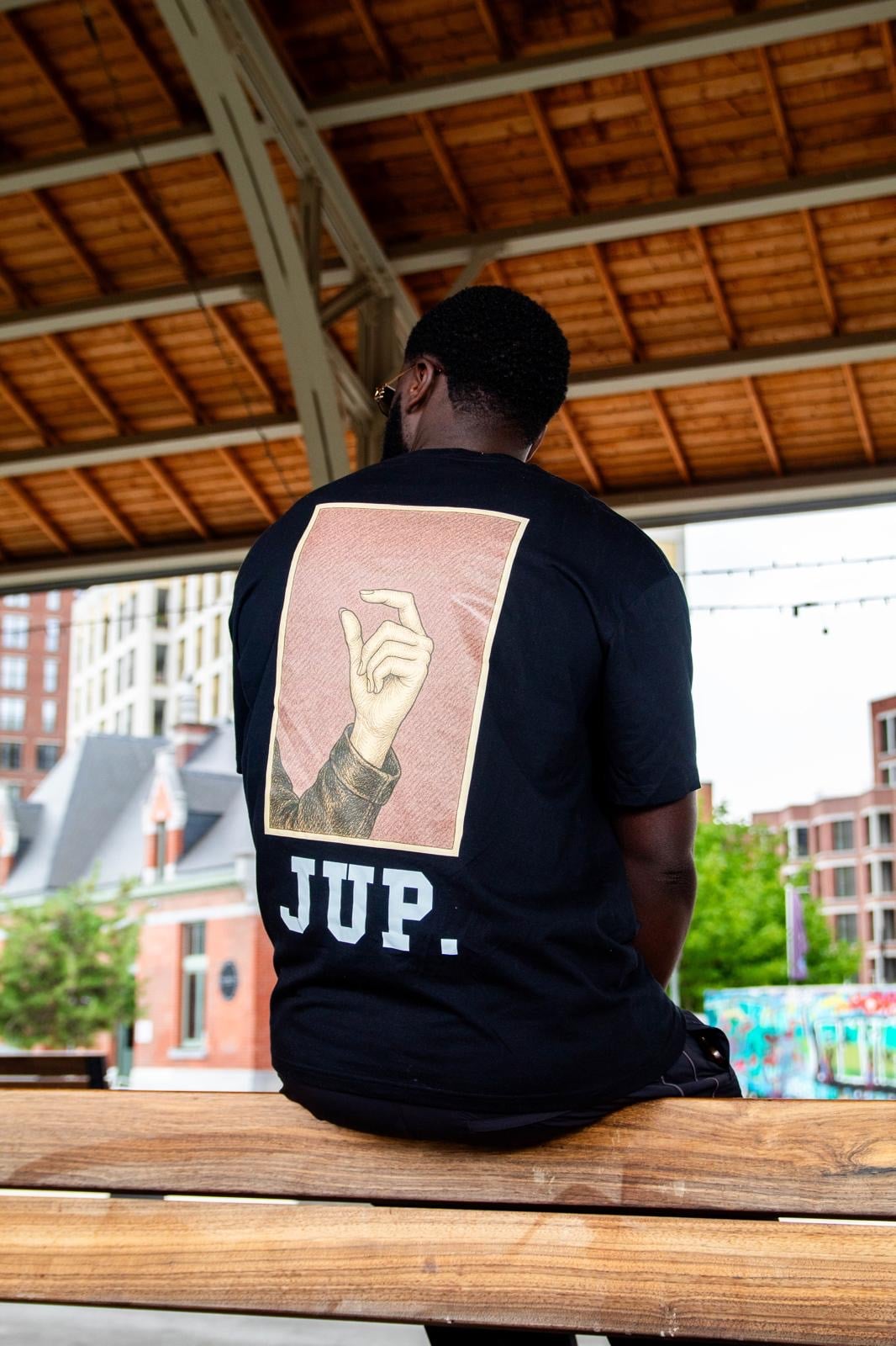 The original Black - Vue 3